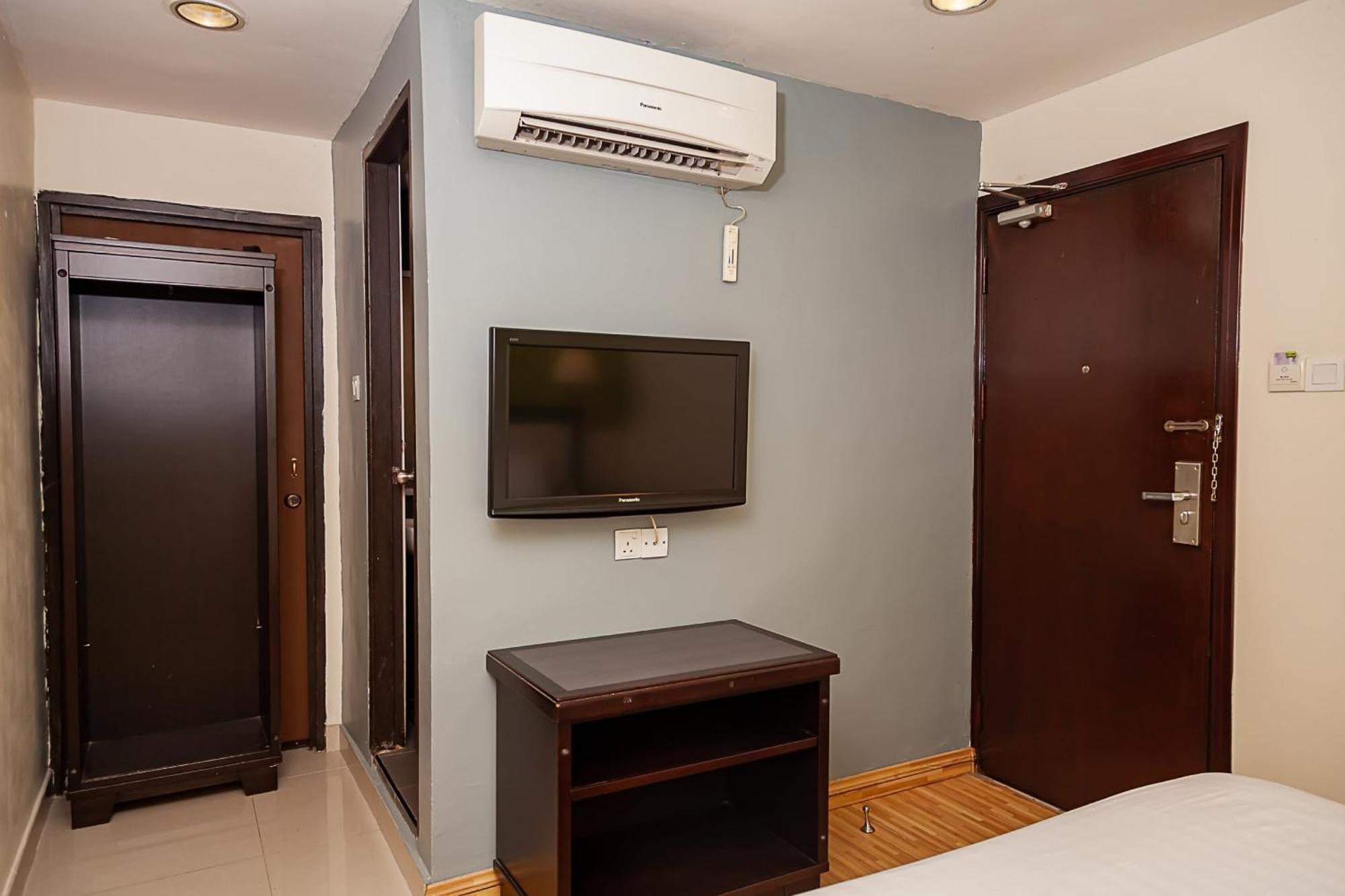 Super Oyo 90055 Mansion Inn سيبو المظهر الخارجي الصورة