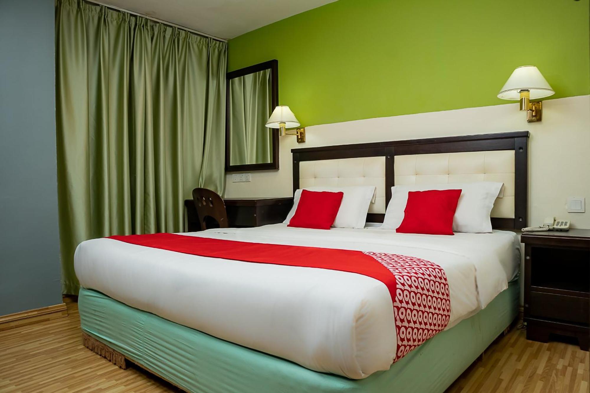 Super Oyo 90055 Mansion Inn سيبو المظهر الخارجي الصورة