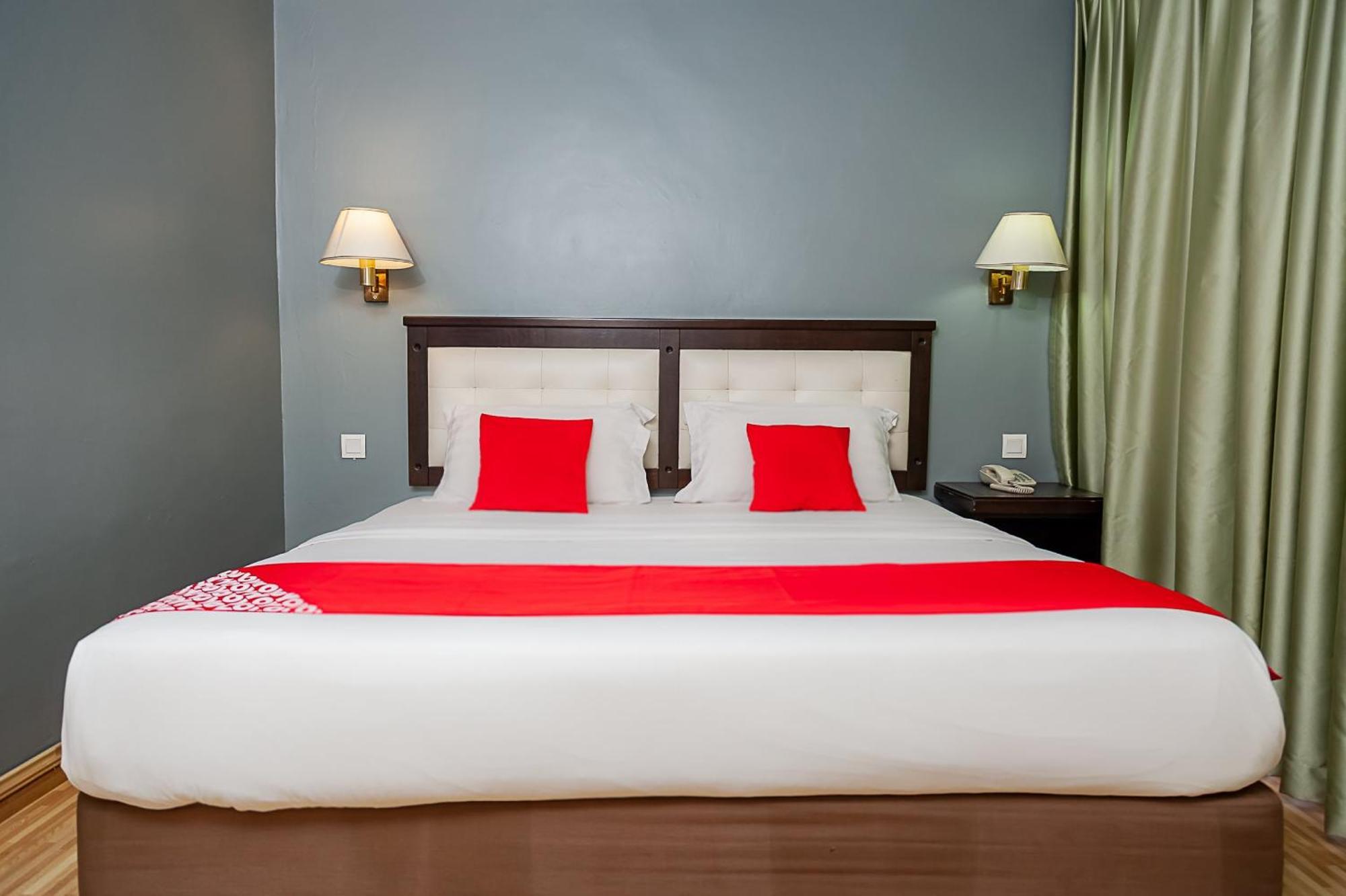 Super Oyo 90055 Mansion Inn سيبو المظهر الخارجي الصورة