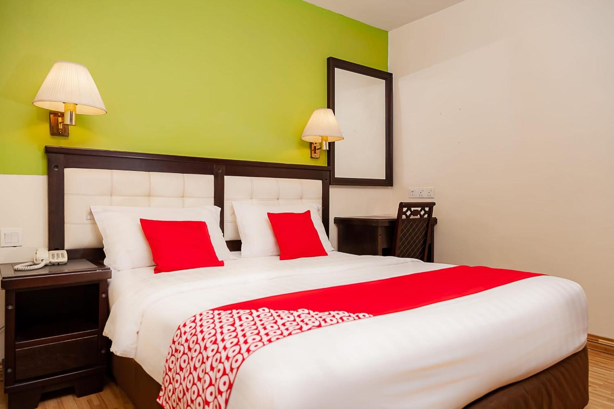Super Oyo 90055 Mansion Inn سيبو المظهر الخارجي الصورة