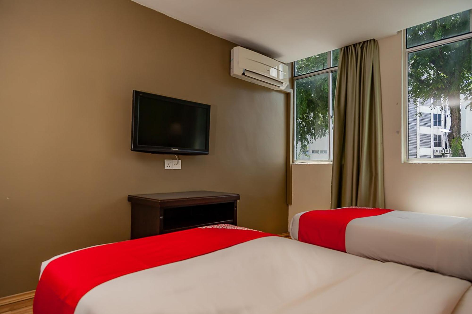 Super Oyo 90055 Mansion Inn سيبو المظهر الخارجي الصورة