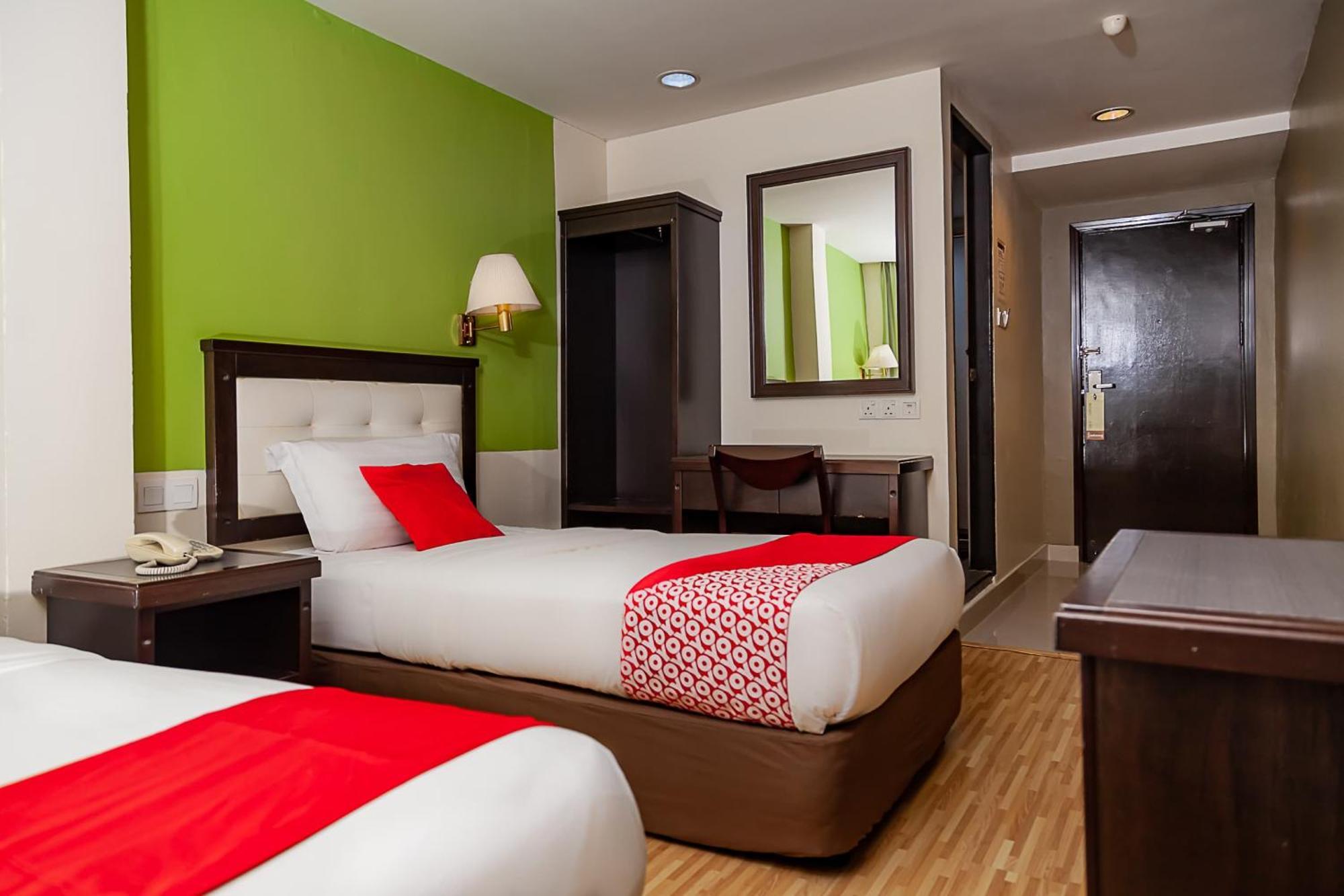Super Oyo 90055 Mansion Inn سيبو المظهر الخارجي الصورة
